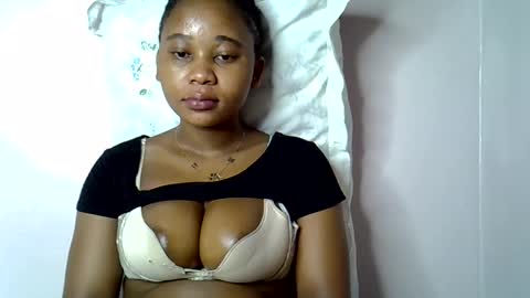 vanillavenus online show from 10-24-25, 10:50