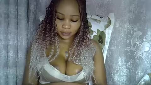 Snapshot of vanillavenus chatting on 05-04-26, 01:51 vanillavenus online show from 05-04-26, 01:51