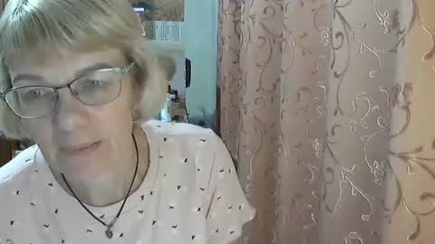 Snapshot of vanillaxcreamy chatting on 12-03-24, 04:28 Vanillaxcreamy online show from 12-03-24, 04:28