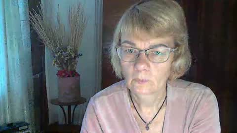 Snapshot of vanillaxcreamy chatting on 01-12-25, 12:33 Vanillaxcreamy online show from 01-12-25, 12:33