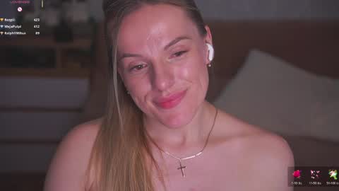 Snapshot of vanille_mystery chatting on 05-27-26, 01:57 Sophie online show from 05-27-26, 01:57