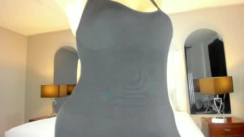 Snapshot of vanitysex chatting on 12-16-24, 11:33 Karine online show from 12-16-24, 11:33