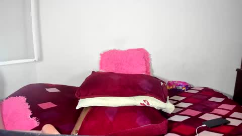 Snapshot of vanne_horny77 chatting on 01-16-25, 02:41 Vanessa online show from 01-16-25, 02:41