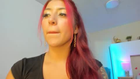 Vanne  online show from 03-19-26, 07:40