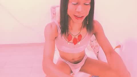 Snapshot of vannesascott chatting on 04-02-26, 09:45 VANNESA online show from 04-02-26, 09:45