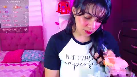 Snapshot of vannessa_shy chatting on 01-10-25, 11:08 Vanesa online show from 01-10-25, 11:08