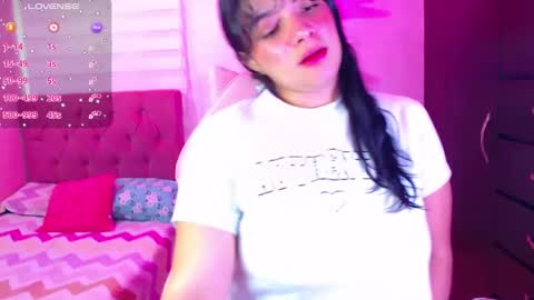 Snapshot of vannessa_shy chatting on 01-13-25, 04:19 Vanesa online show from 01-13-25, 04:19