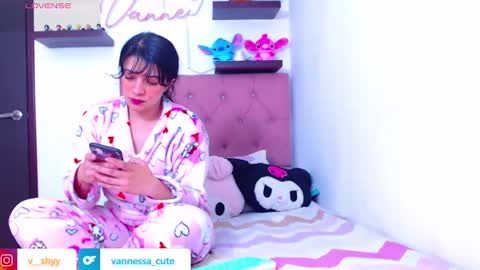 Snapshot of vannessa_shy chatting on 10-09-25, 02:09 Vanesa online show from 10-09-25, 02:09