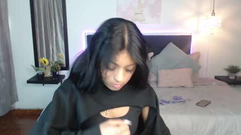 Snapshot of vannesweet_ chatting on 12-31-24, 02:58 vane online show from 12-31-24, 02:58