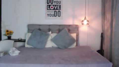 Snapshot of vannesweet_ chatting on 01-04-25, 01:21 vane online show from 01-04-25, 01:21