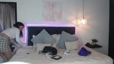 Snapshot of vannesweet_ chatting on 01-13-25, 08:48 vane online show from 01-13-25, 08:48