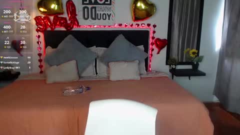 Snapshot of vannesweet_ chatting on 02-07-25, 07:49 vane online show from 02-07-25, 07:49