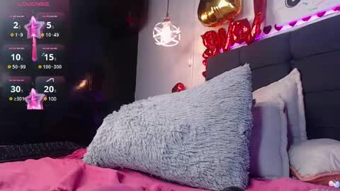 Snapshot of vannesweet_ chatting on 02-07-25, 10:52 vane online show from 02-07-25, 10:52