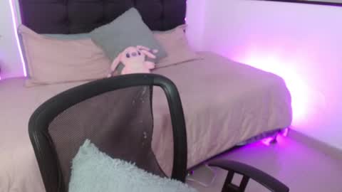 vane online show from 02-17-26, 09:21