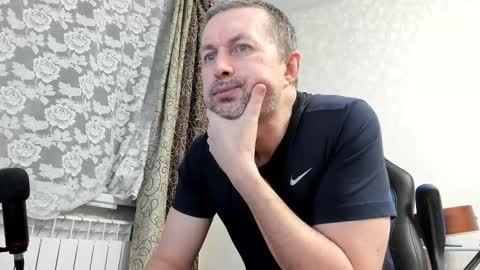 Snapshot of vano_822 chatting on 03-05-25, 03:07 vano_822 online show from 03-05-25, 03:07