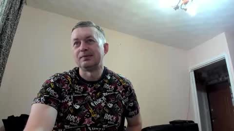 Snapshot of vano_822 chatting on 09-09-25, 08:03 vano_822 online show from 09-09-25, 08:03