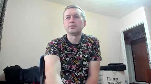 Snapshot of vano_822 chatting on 10-17-25, 10:40 vano_822 online show from 10-17-25, 10:40