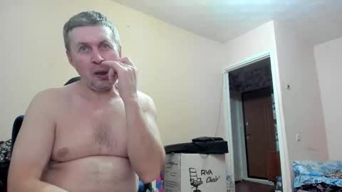 Snapshot of vano_822 chatting on 10-20-25, 12:11 vano_822 online show from 10-20-25, 12:11