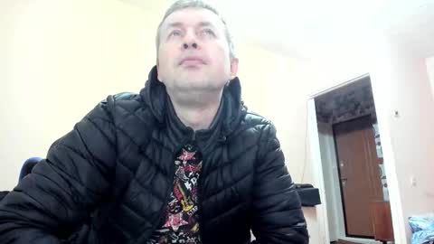 Snapshot of vano_822 chatting on 10-27-25, 10:03 vano_822 online show from 10-27-25, 10:03