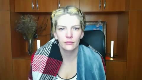 Vanessa online show from 05-03-26, 06:30
