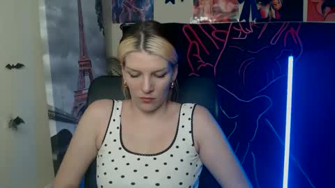 Vanessa online show from 05-04-26, 04:14