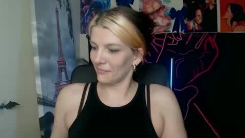 Vanessa online show from 05-05-26, 05:37