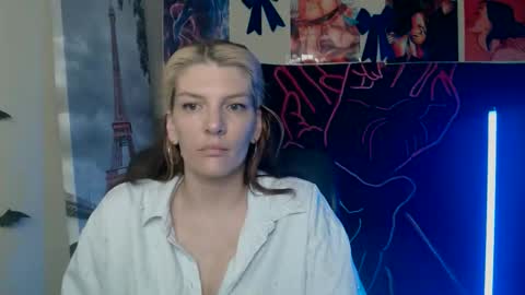 Vanessa online show from 05-06-26, 06:52