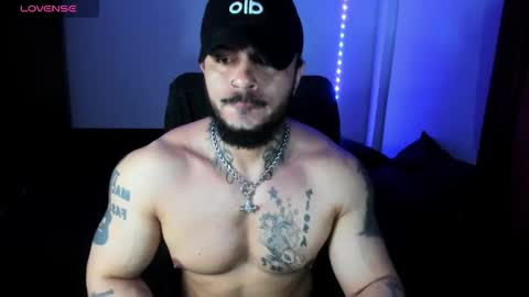 Snapshot of vanvelckan_ chatting on 11-12-25, 03:29 vanvelckan_ online show from 11-12-25, 03:29