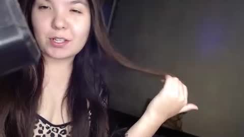 Snapshot of var_kiss chatting on 09-20-25, 12:17 Var Kiss online show from 09-20-25, 12:17