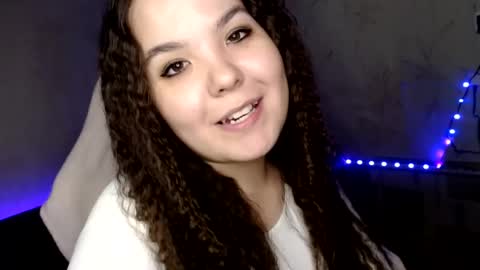 Snapshot of var_kiss chatting on 07-28-26, 02:57 Var Kiss online show from 07-28-26, 02:57