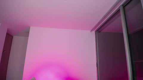 varenka_ivanova22 online show from 04-30-26, 06:20