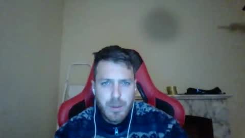 vascorro20 online show from 01-01-25, 07:43