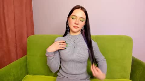Snapshot of vasilisalove chatting on 12-31-24, 01:47 VasilisaLove online show from 12-31-24, 01:47