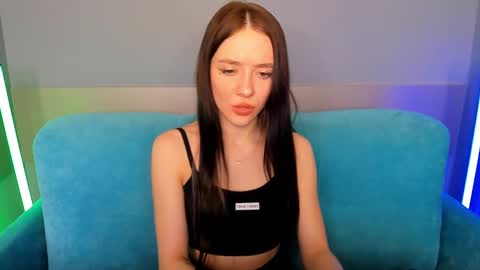 Snapshot of vasilisalove chatting on 02-25-25, 07:52 VasilisaLove online show from 02-25-25, 07:52