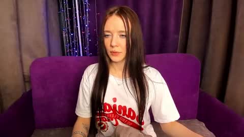 Snapshot of vasilisalove chatting on 03-06-25, 08:08 VasilisaLove online show from 03-06-25, 08:08