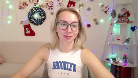 Snapshot of vasilisasii chatting on 12-16-24, 06:21 Vasilisa online show from 12-16-24, 06:21