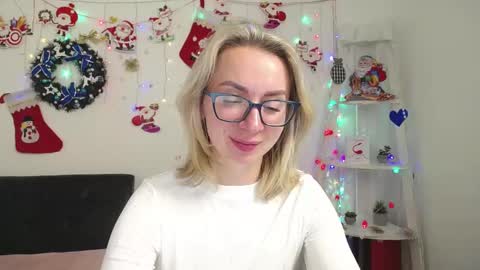 Snapshot of vasilisasii chatting on 12-27-24, 04:54 Vasilisa online show from 12-27-24, 04:54