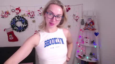 Snapshot of vasilisasii chatting on 12-28-24, 10:03 Vasilisa online show from 12-28-24, 10:03