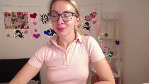 Snapshot of vasilisasii chatting on 01-25-25, 01:41 Vasilisa online show from 01-25-25, 01:41