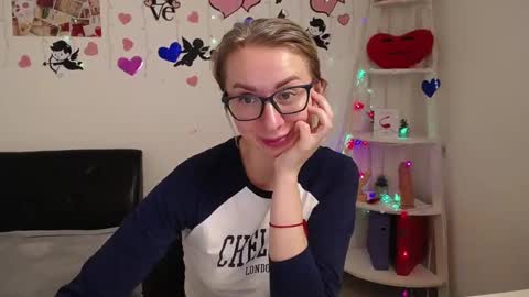 Snapshot of vasilisasii chatting on 02-12-25, 01:16 Vasilisa online show from 02-12-25, 01:16