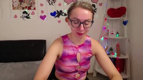 Snapshot of vasilisasii chatting on 02-15-25, 06:12 Vasilisa online show from 02-15-25, 06:12