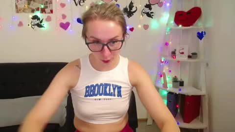 Snapshot of vasilisasii chatting on 03-07-25, 01:29 Vasilisa online show from 03-07-25, 01:29