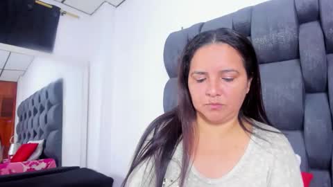 Aurora Cooper online show from 09-15-25, 03:06