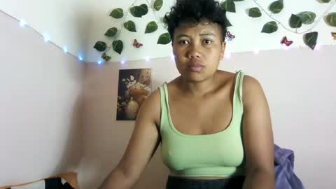 Snapshot of vayannah chatting on 06-14-26, 07:32 Vayannah online show from 06-14-26, 07:32