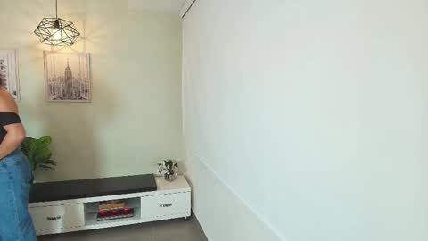 Victoria online show from 09-27-25, 11:04