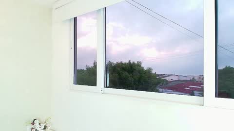 Victoria online show from 10-06-25, 10:56