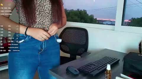 Victoria online show from 10-07-25, 11:07