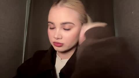 Monika online show from 12-16-25, 01:05