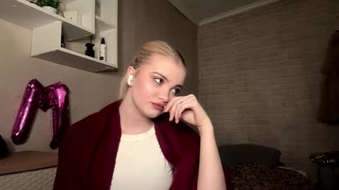 Monika online show from 01-08-26, 01:02