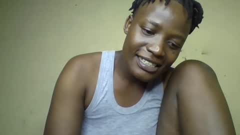 Snapshot of vee_tommy chatting on 12-09-24, 06:35 Vee tommy online show from 12-09-24, 06:35